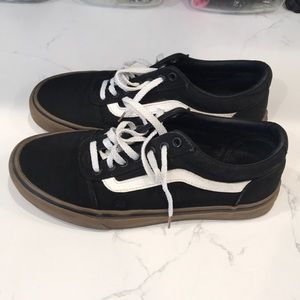 Vans old skool shoes!!